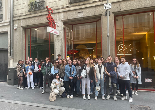 Actu CREAD : À CREAD Lyon, on visite les plus beaux showrooms de la ville !